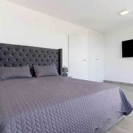 Rentafive Vistas Al Mar 2 Terrazas Holiday home *